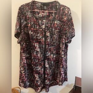 Lane Bryant multi colors designed short sleeve top